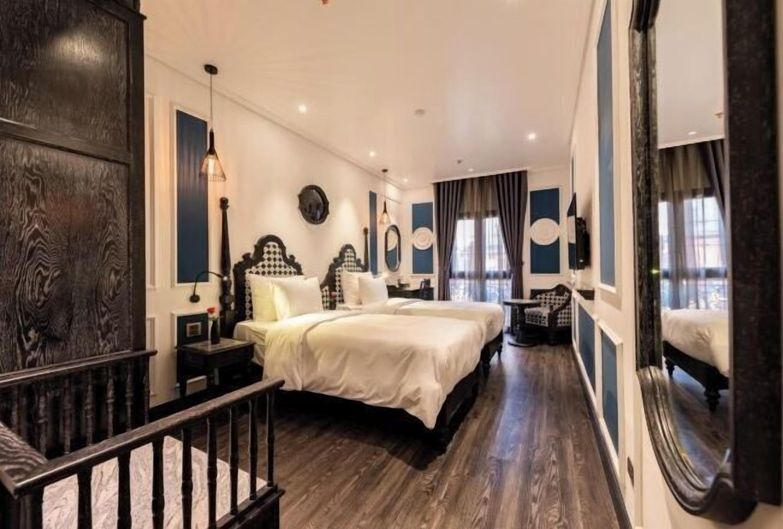 Minibar, in-room safe, desk, blackout drapes