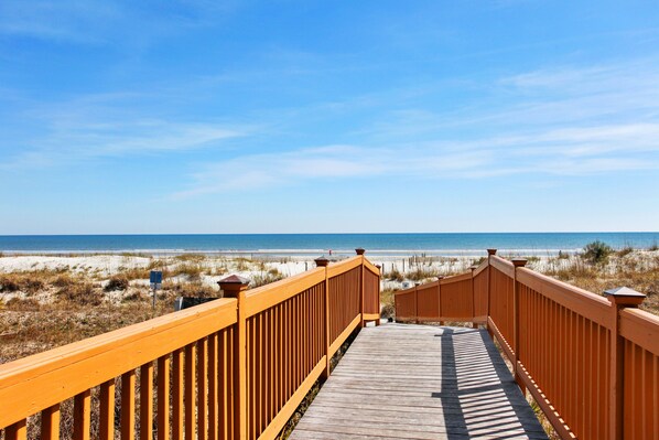 On the beach - 2316 Windsor II - Beautiful 2 Bedroom Villa with beautiful views! (Hilton Head Island)