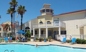 Outdoor pool - 1st Floor 1 BDR-1 Bath/Just steps to the Beach! (Corpus Christi)