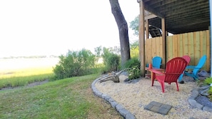 Property grounds - Great views of Clark Sound and Morris Island Lighthouse, spectacular sunrises! (Charleston)