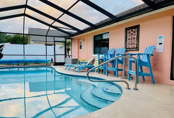 Pool - Salt Water Pool, Convenient to Disney, Universal, Golf, Restaurants, Shopping (Davenport)