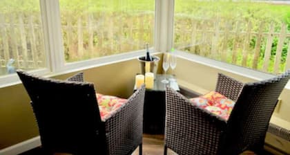 Panoramic Windows, Double showers, Fireplace