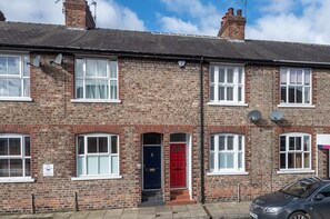 Exterior - 21 River Street · Beautiful York Period Property - Pass the Keys (York)