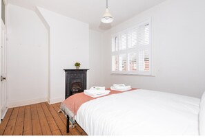 2 soverom, strykejern/-brett, wi-fi (inkludert) og sengetøy