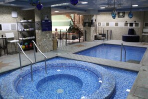 Piscine couverte