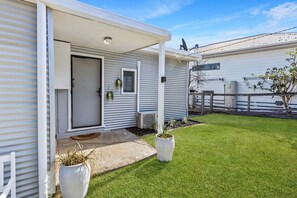Property grounds - Relax & enjoy 180 degrees, uninterrupted water views (Metung)