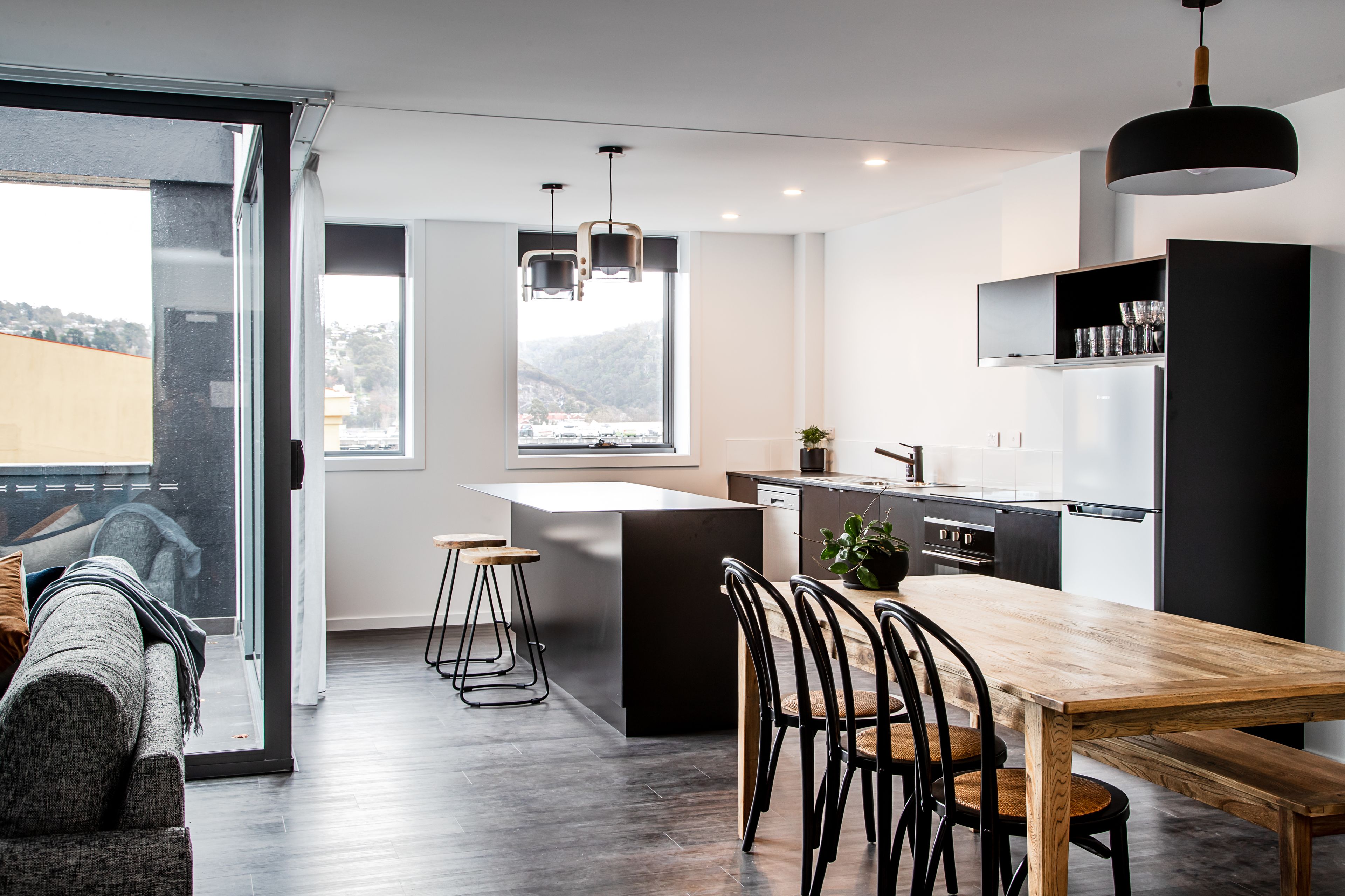 Life Changer - City View | Living area