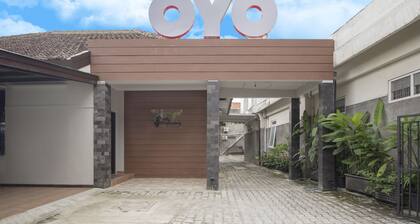 OYO 572 Omah Gedongkuning Syariah Homestay