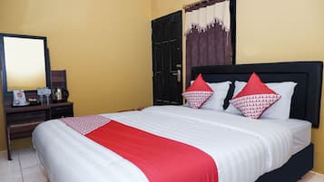 Desk, free WiFi, bed sheets