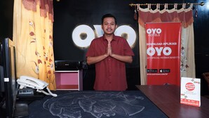 Quầy tiếp tân