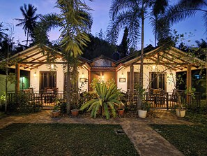 Property grounds - Max Safari Villa (Udawalawa)