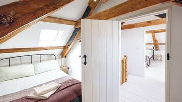 4 Schlafzimmer, Bügeleisen/Bügelbrett, Reisekinderbett, kostenloses WLAN