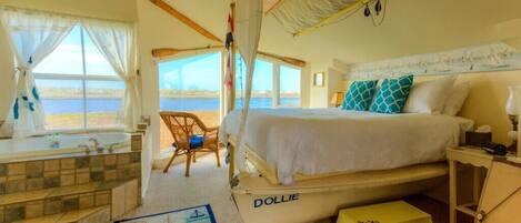 1 slaapkamer, een strijkplank/strijkijzer, internet, beddengoed