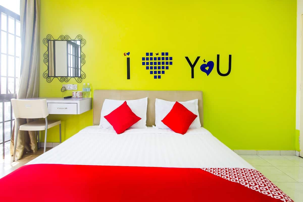 Deluxe tweepersoonskamer, 1 kingsize bed | Een bureau, gratis wifi, beddengoed