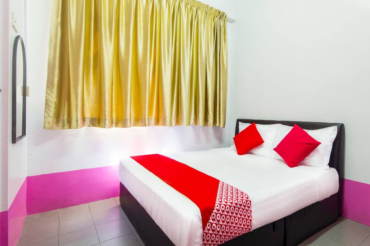 Chambre Double Standard, 1 lit double | Bureau, Wi-Fi gratuit, draps fournis