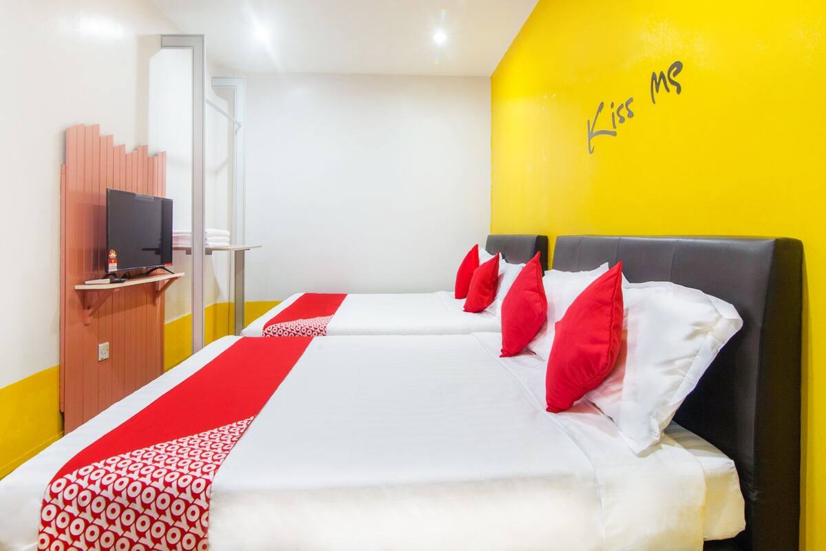 Suite Familiale, 2 lits doubles | Bureau, Wi-Fi gratuit, draps fournis