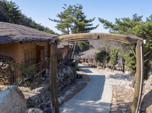 Property entrance - Hotel de forRe (Daegu)