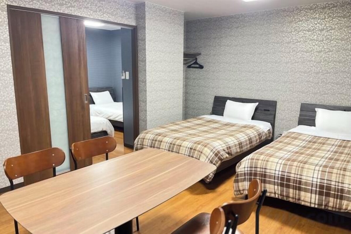 Soundproofing, WiFi (free), bed sheets
