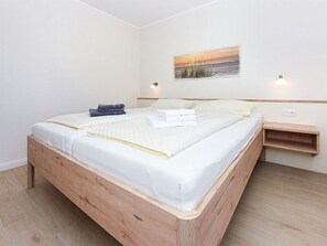 2 slaapkamers, reisbedje, wifi, beddengoed