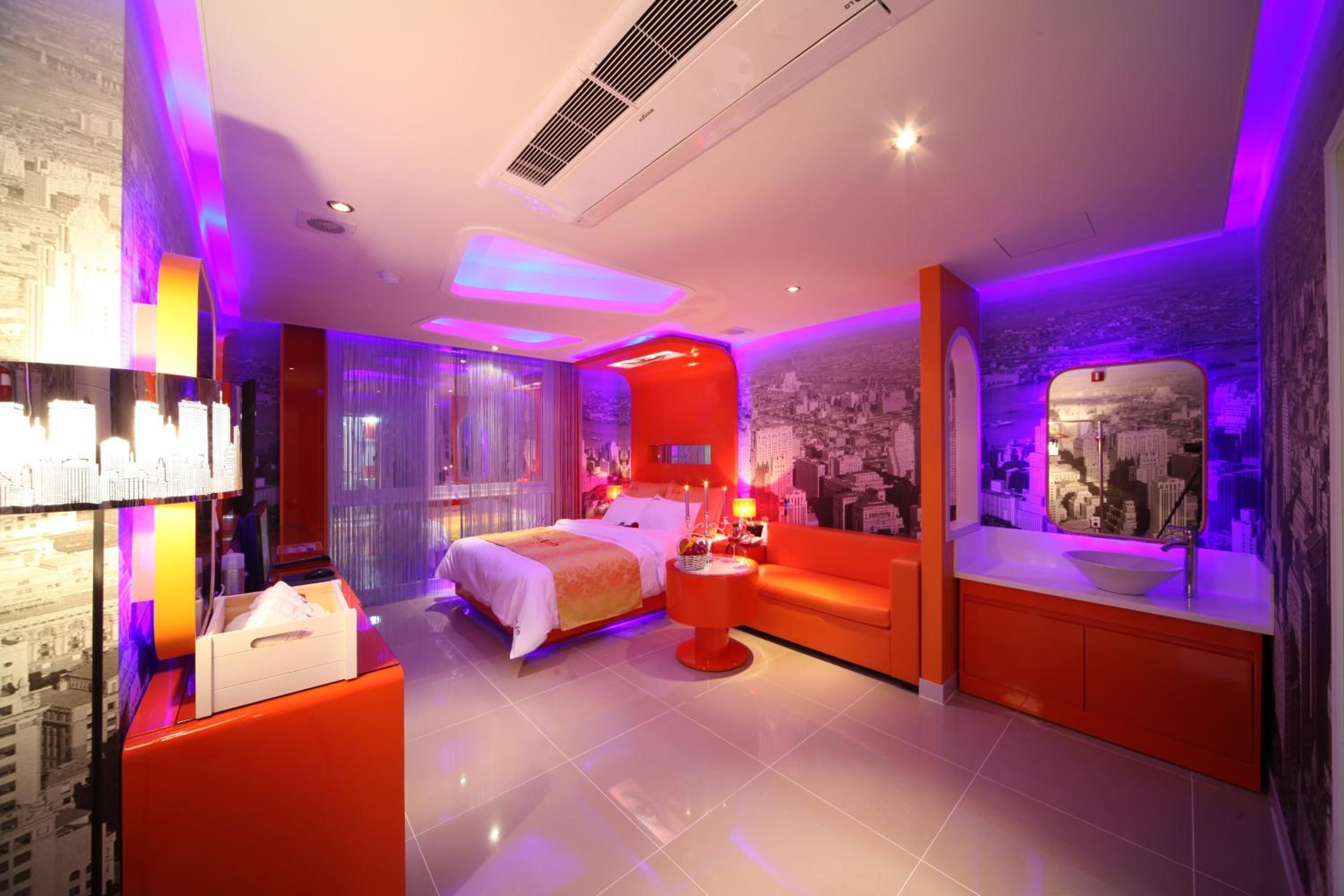 minibar, blackout curtains, soundproofing, free wifi