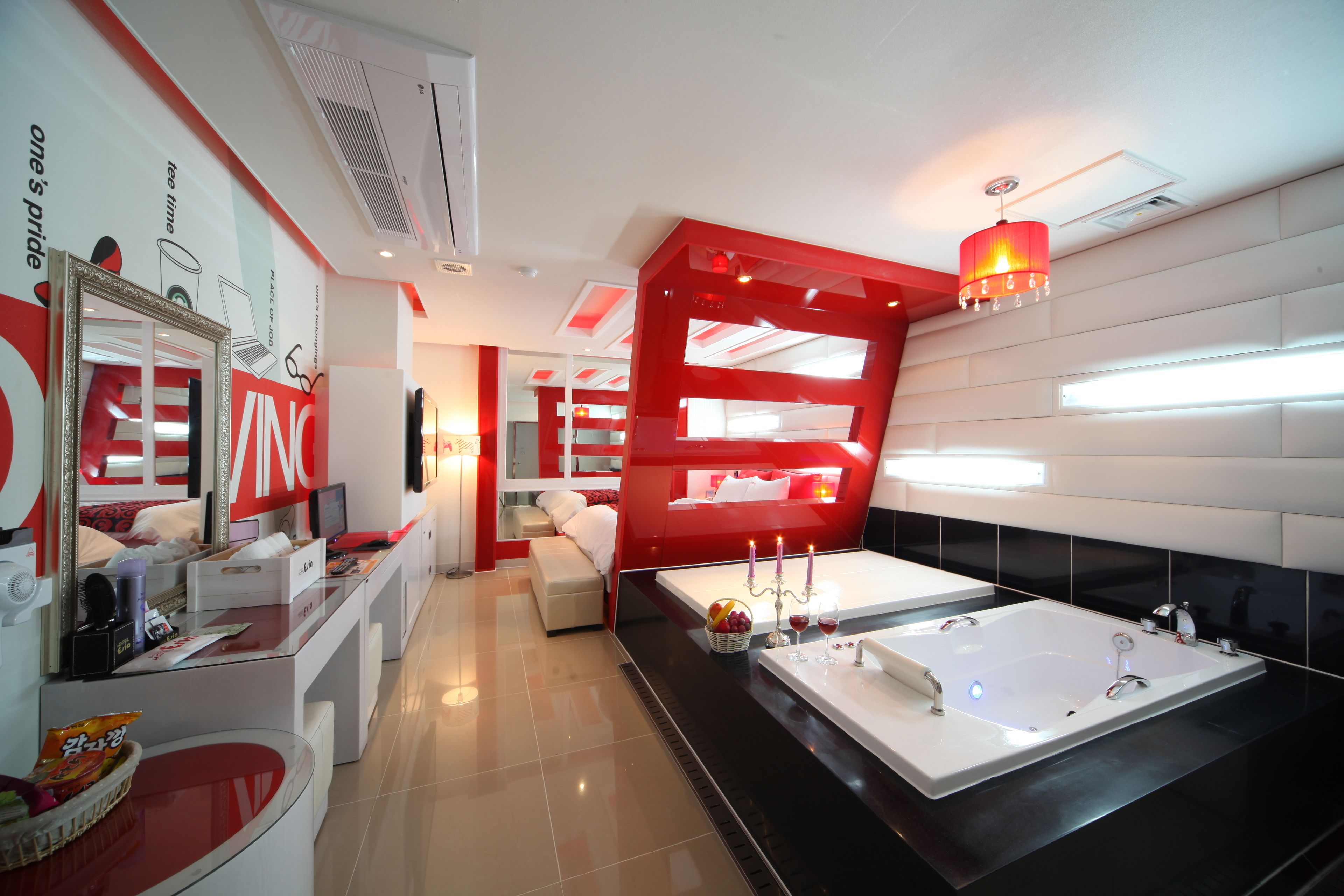 deluxe room | minibar, blackout curtains, soundproofing, free wifi