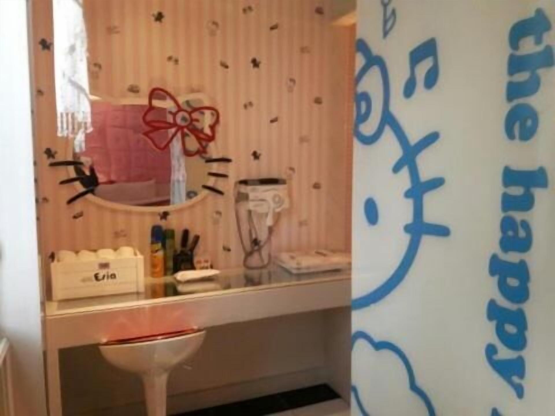 shower, free toiletries, hair dryer, dressing gowns