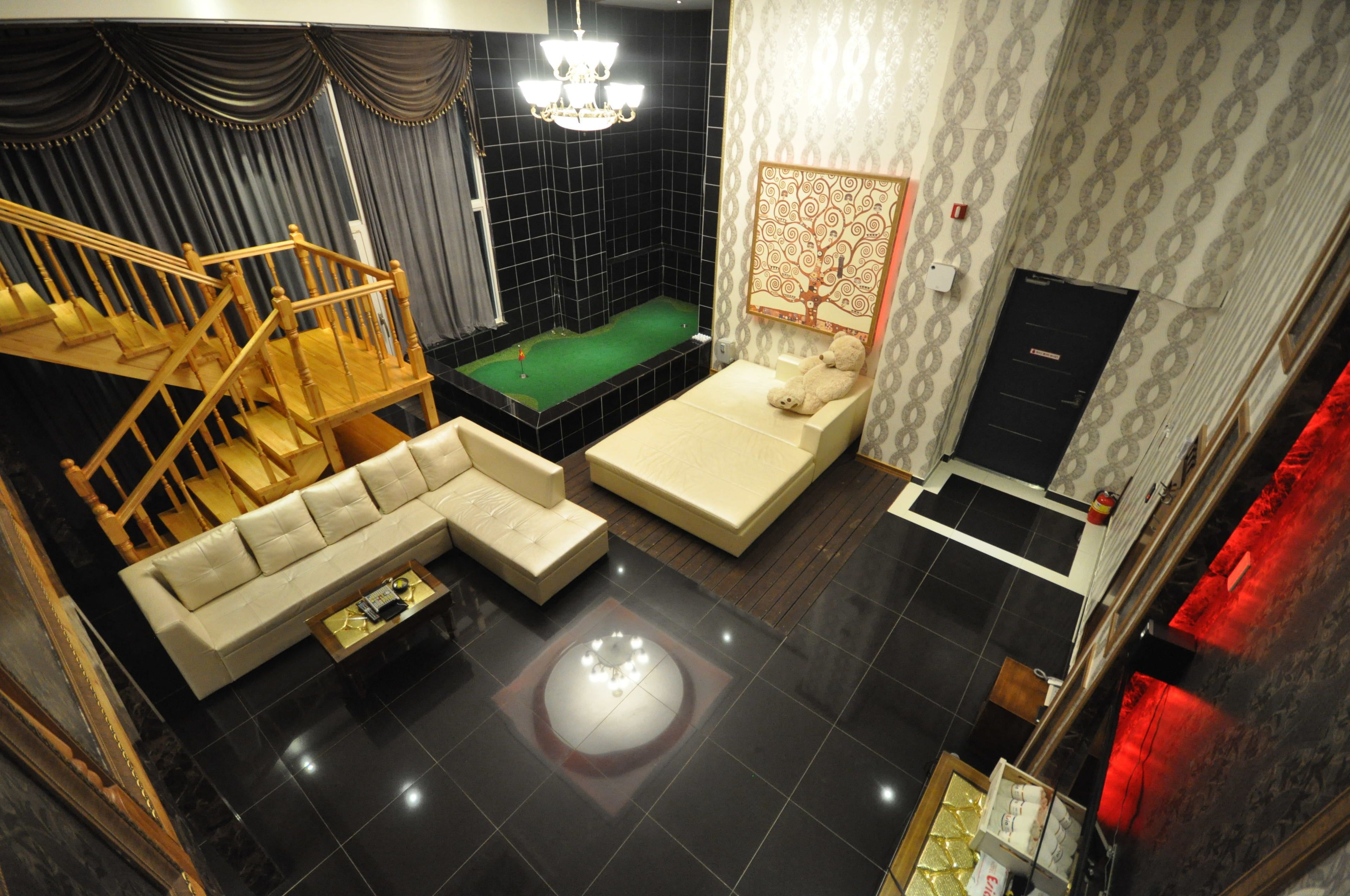 suite | minibar, blackout curtains, soundproofing, free wifi