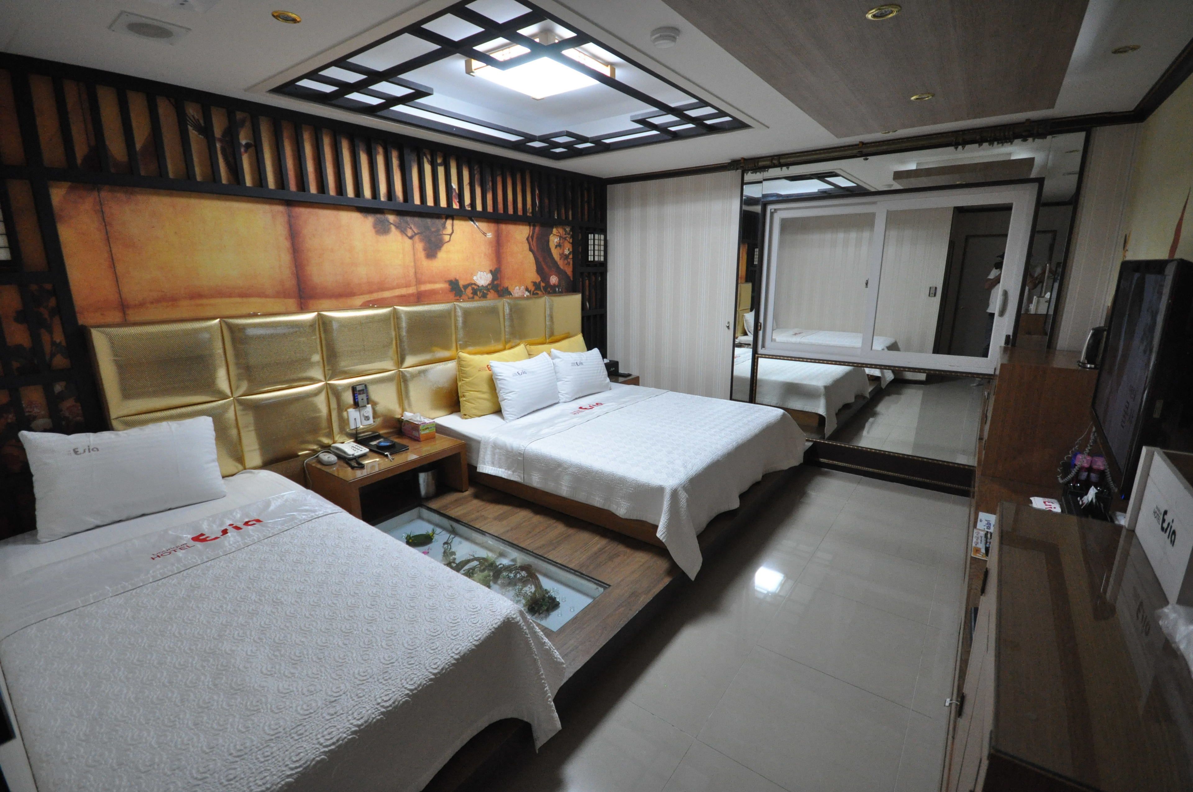 twin room | minibar, blackout curtains, soundproofing, free wifi