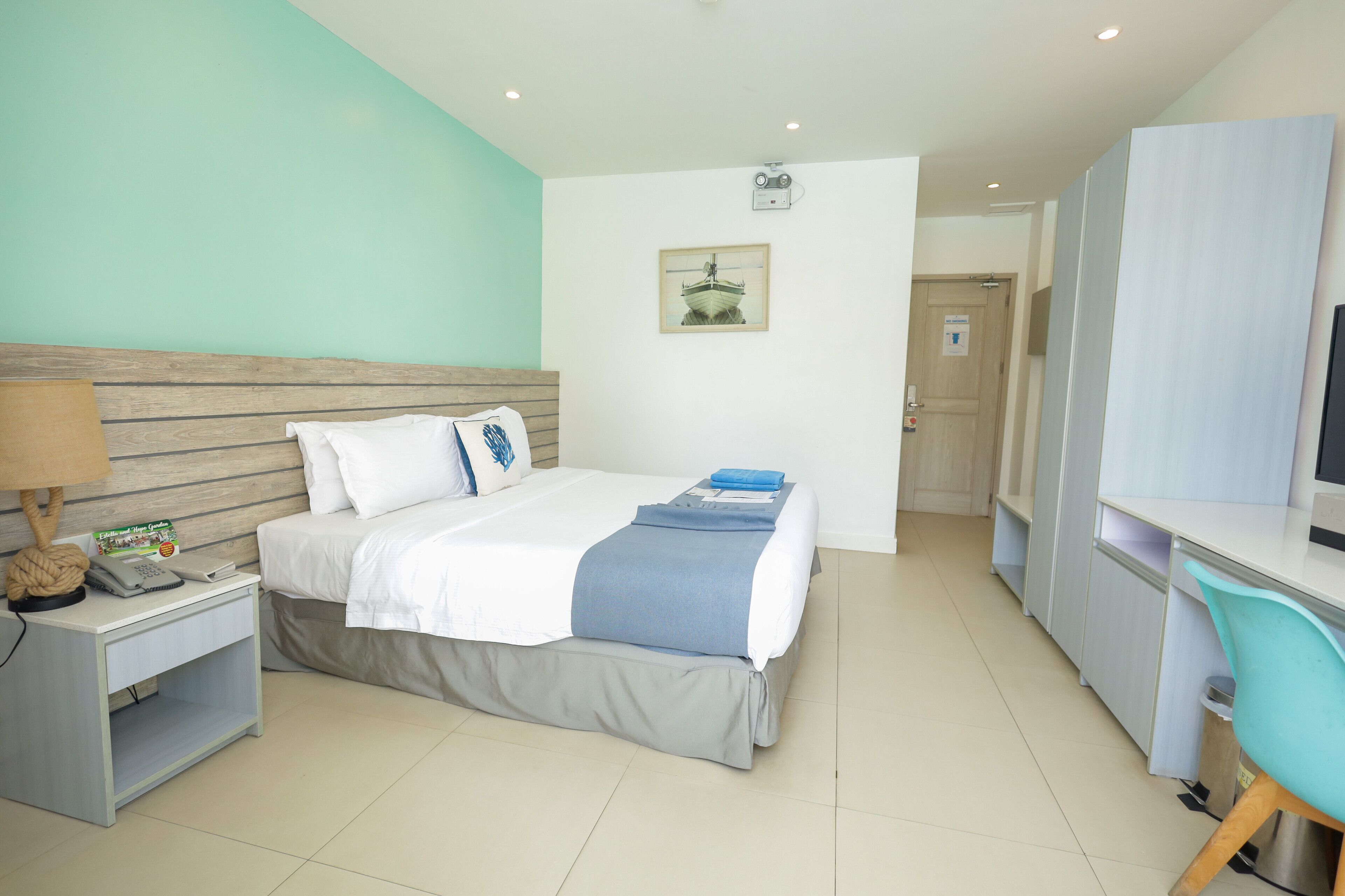 deluxe double or twin room, 2 double beds, balcony, pool view | 1 bedroom, premium bedding, in-room safe, desk