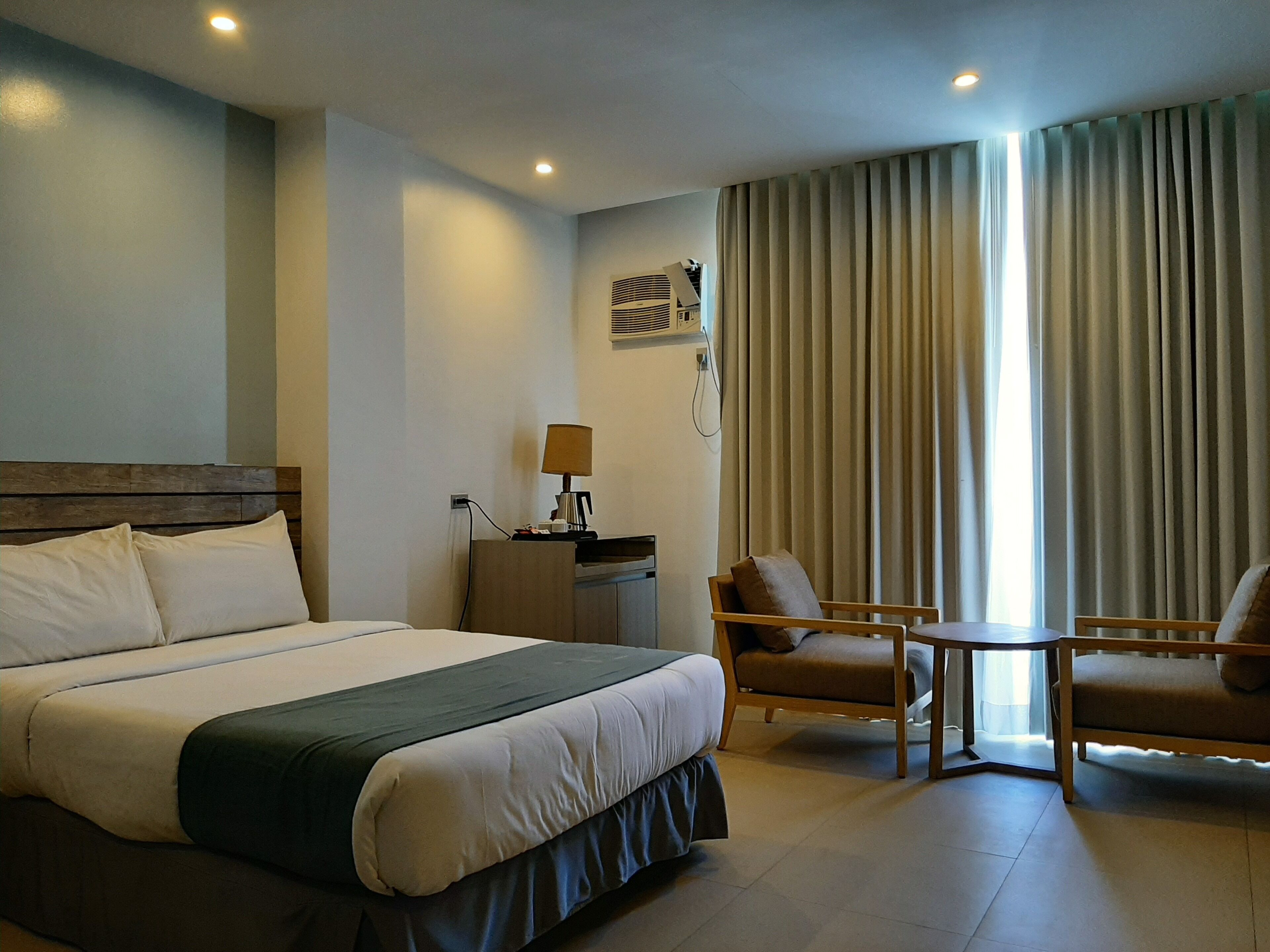 junior twin room, multiple beds, pool view, poolside | 1 bedroom, premium bedding, in-room safe, desk