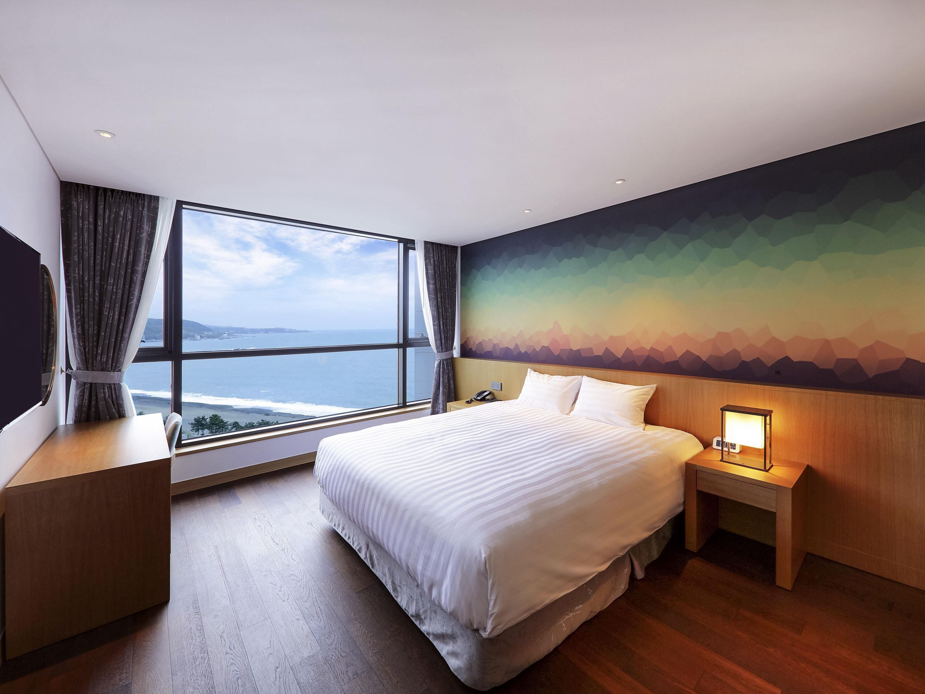 Literie de qualité supérieure, coffres-forts dans les chambres, bureau