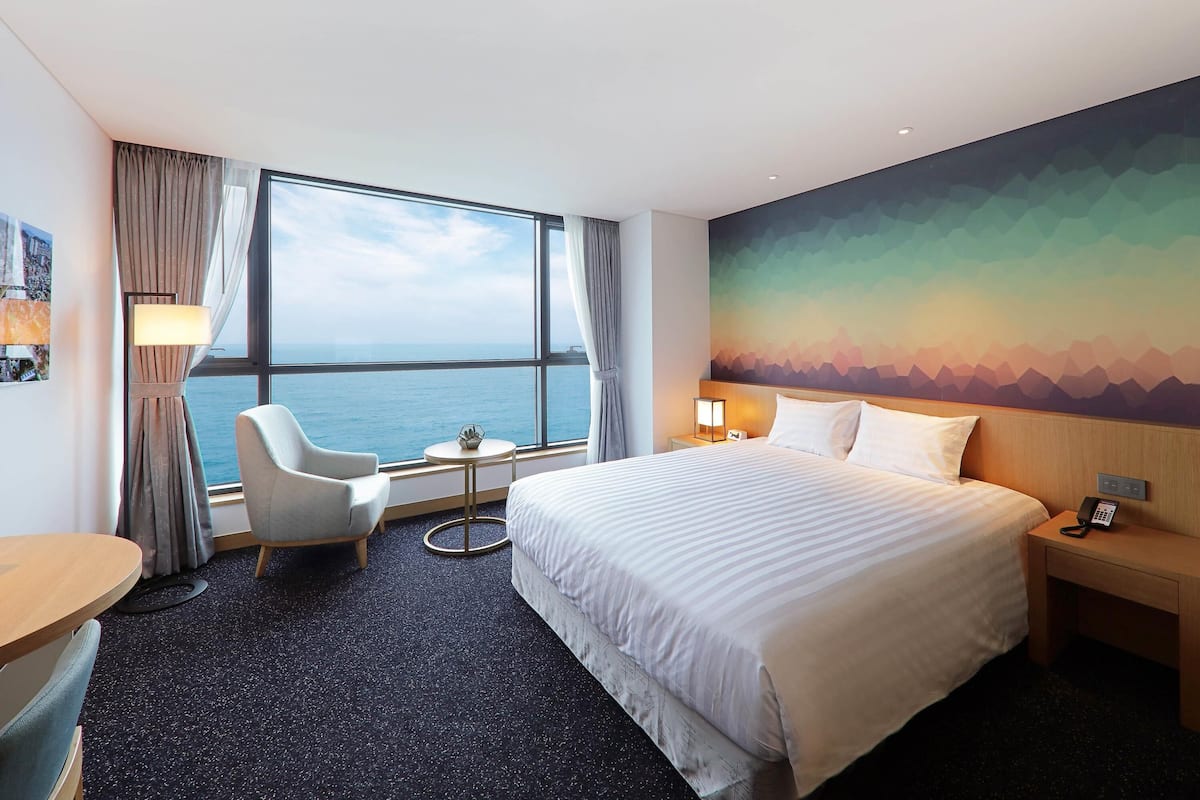 Privilege, Room, 1 King Bed