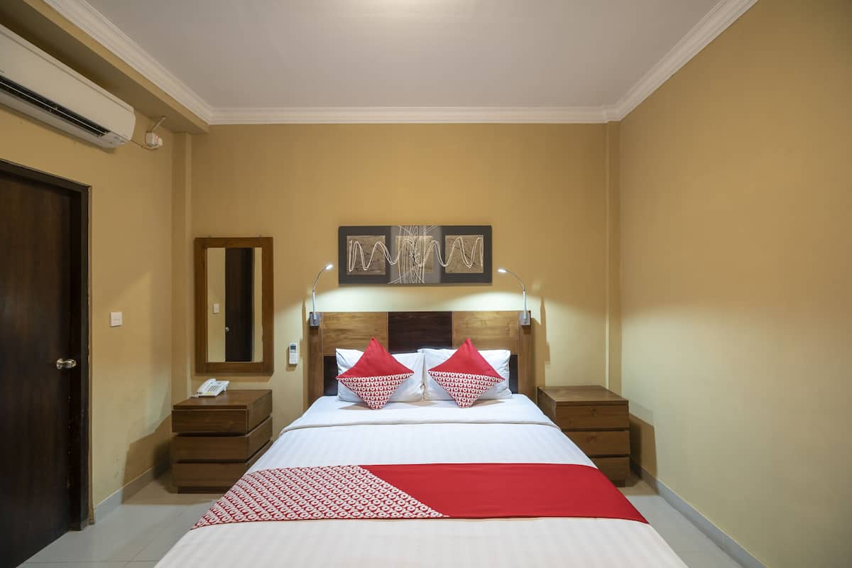 Standard Double Room | Desk, free WiFi, bed sheets