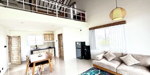 Studiosuite, Balkon | Wohnbereich