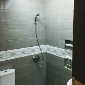 Bathroom - Hotel Bumi Malaya (Medan)