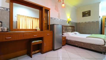 Deluxe Room | Desk, free WiFi, bed sheets