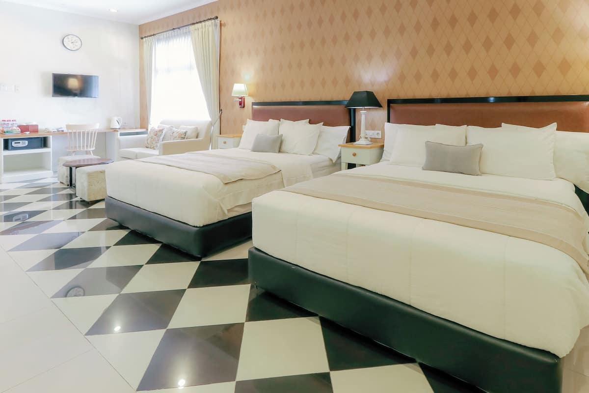 Free WiFi, bed sheets