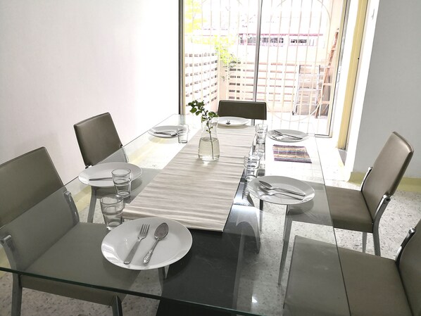 Holiday Home | In-room dining - MUHOME Holiday House In Petaling Jaya (Petaling Jaya)