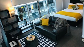 Premium Studio, 1 Queen Bed, Balcony - BEST Place Auckland Viaduct (Auckland)