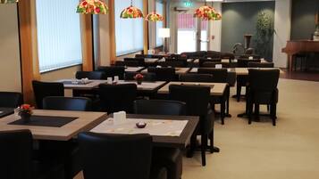 Ilmainen päivittäinen buffetaamiainen