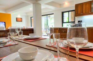 In-room dining - The Sands Apartment by Rents In Phuket (Rawai)