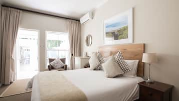 Comfort Double Room (5) | Minibar, in-room safe, desk, iron/ironing board