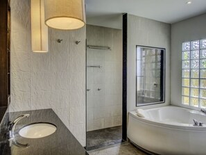 3-Bedroom Villa with Private Pool | Bathroom | Separate tub and shower, deep soaking tub, free toiletries, towels