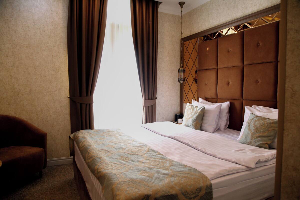 Standard Double Room | Premium bedding, pillowtop beds, minibar, in-room safe