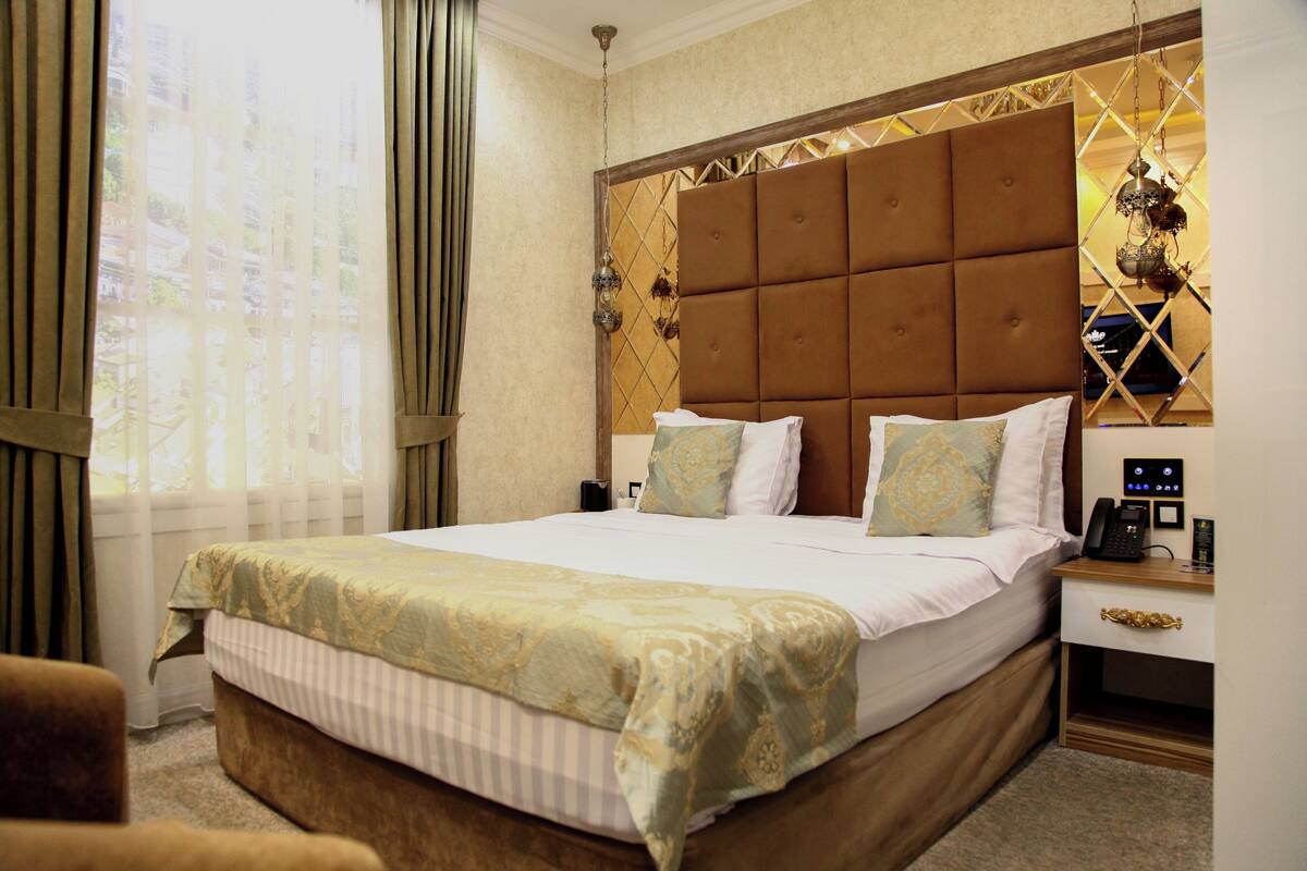 Premium bedding, pillowtop beds, minibar, in-room safe