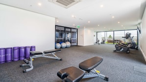 Fitness facility - Resort Style Pad by the Beach (Broadbeach)