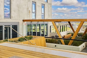 Terrace/patio - Experience Stylish Inner City Living (Flemington)