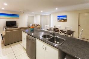 Deluxe House, 4 Bedrooms | Private kitchen - Live Amidst Breathtaking Stretches of Coastline & Creeks (Zilzie)