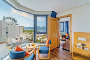 Family Suite, Connecting Rooms | 2 bedrooms, hypo-allergenic bedding, minibar, in-room safe