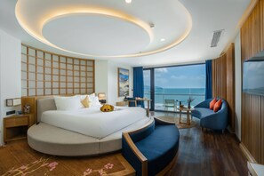 SALA Suite, Balcony, Sea View with Afternoon Tea included | Hypo-allergenic bedding, minibar, in-room safe, desk